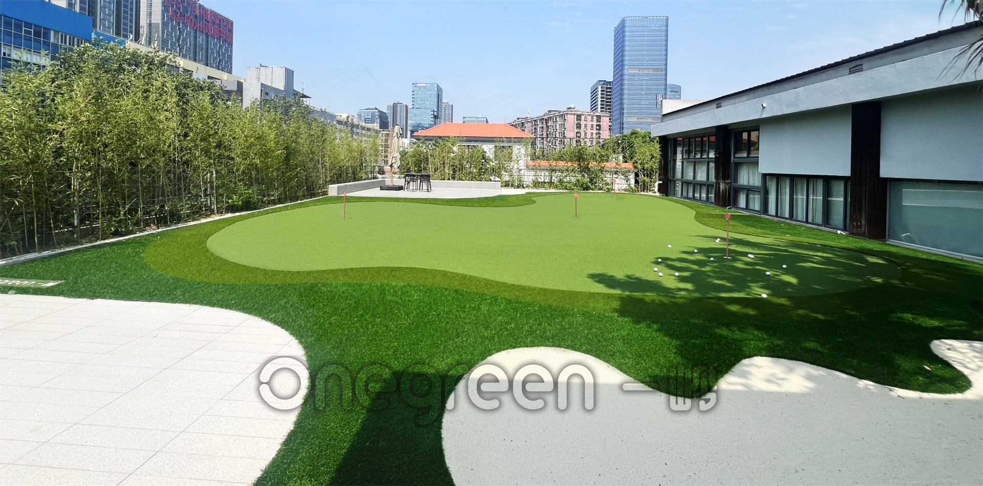 深圳南山屋顶高尔夫果岭