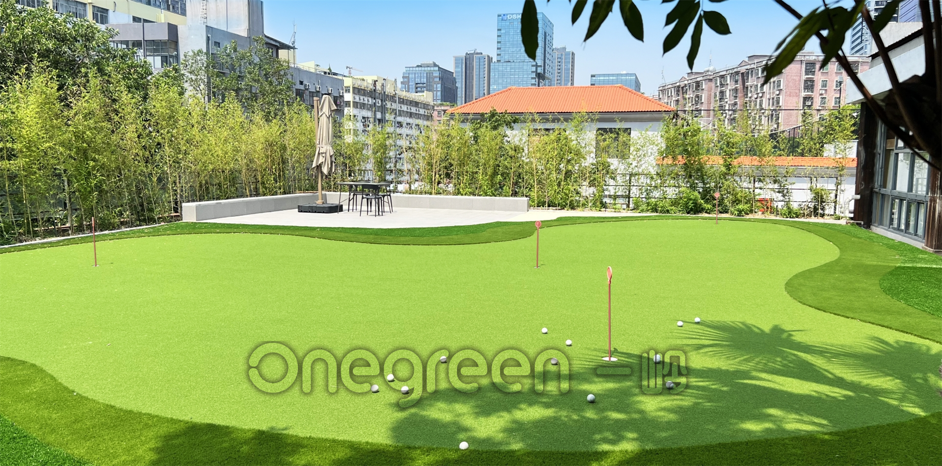 深圳南山屋顶高尔夫果岭